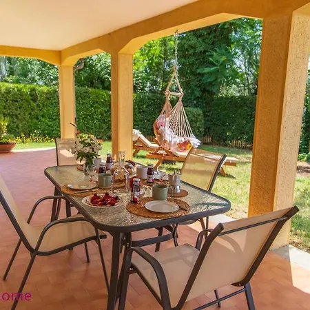 Apartment Leccino Piano Terra By Yohome Fiorenzuola di Focara